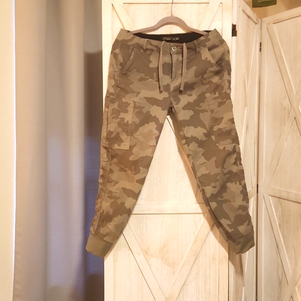 Hiking Joggers